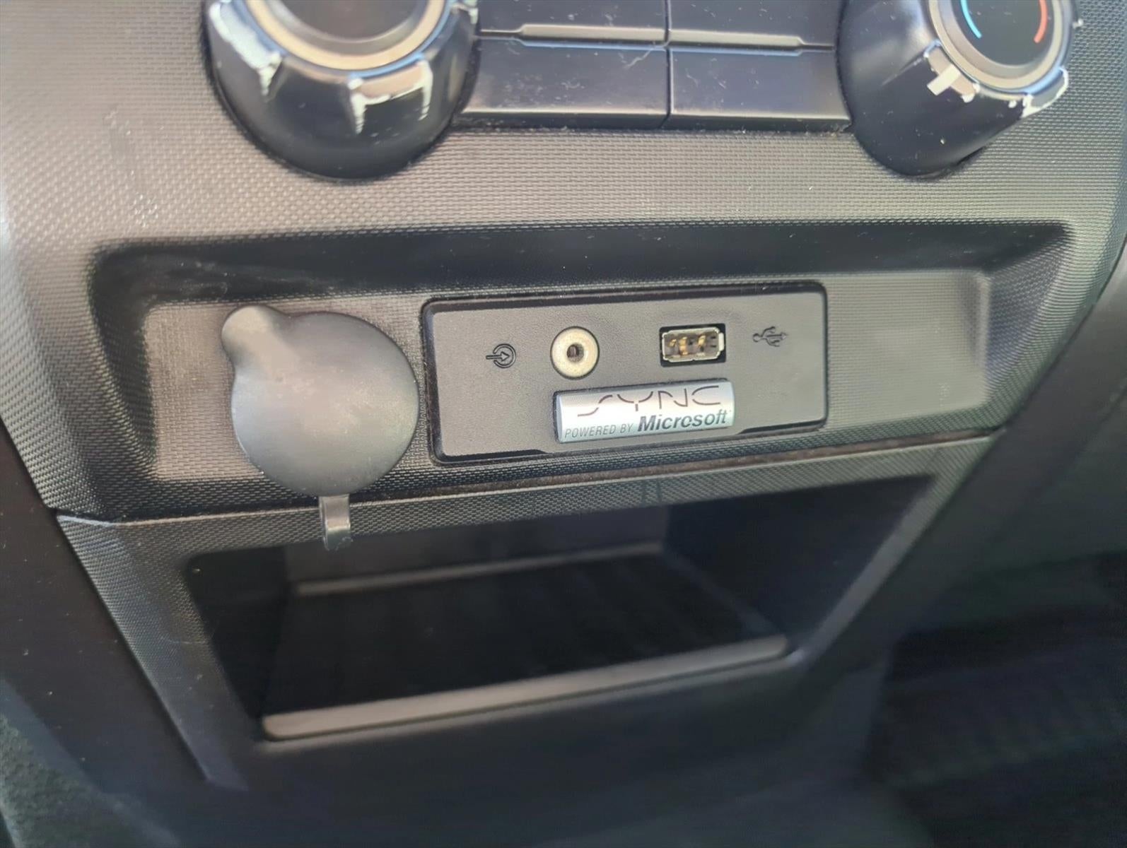2013 Ford F-150 2WD SuperCab 6-1/2 Ft Box STX