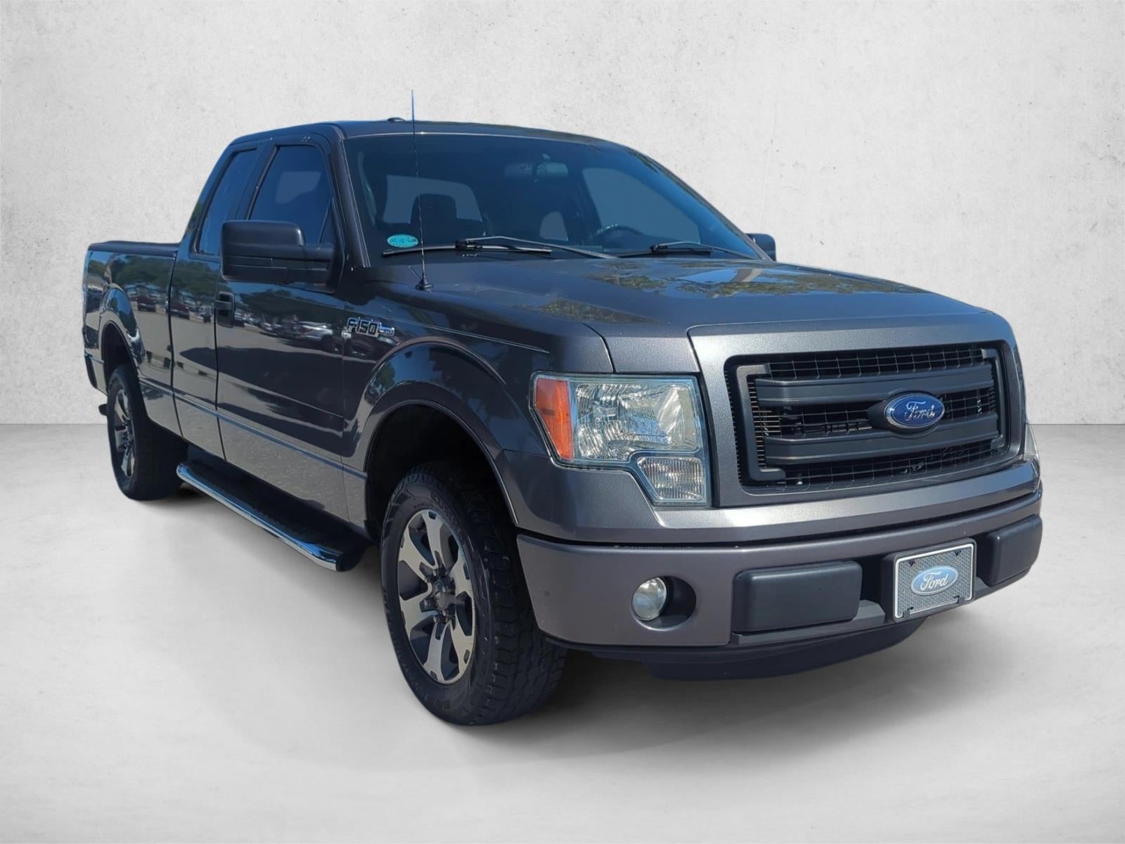 2013 Ford F-150 2WD SuperCab 6-1/2 Ft Box STX