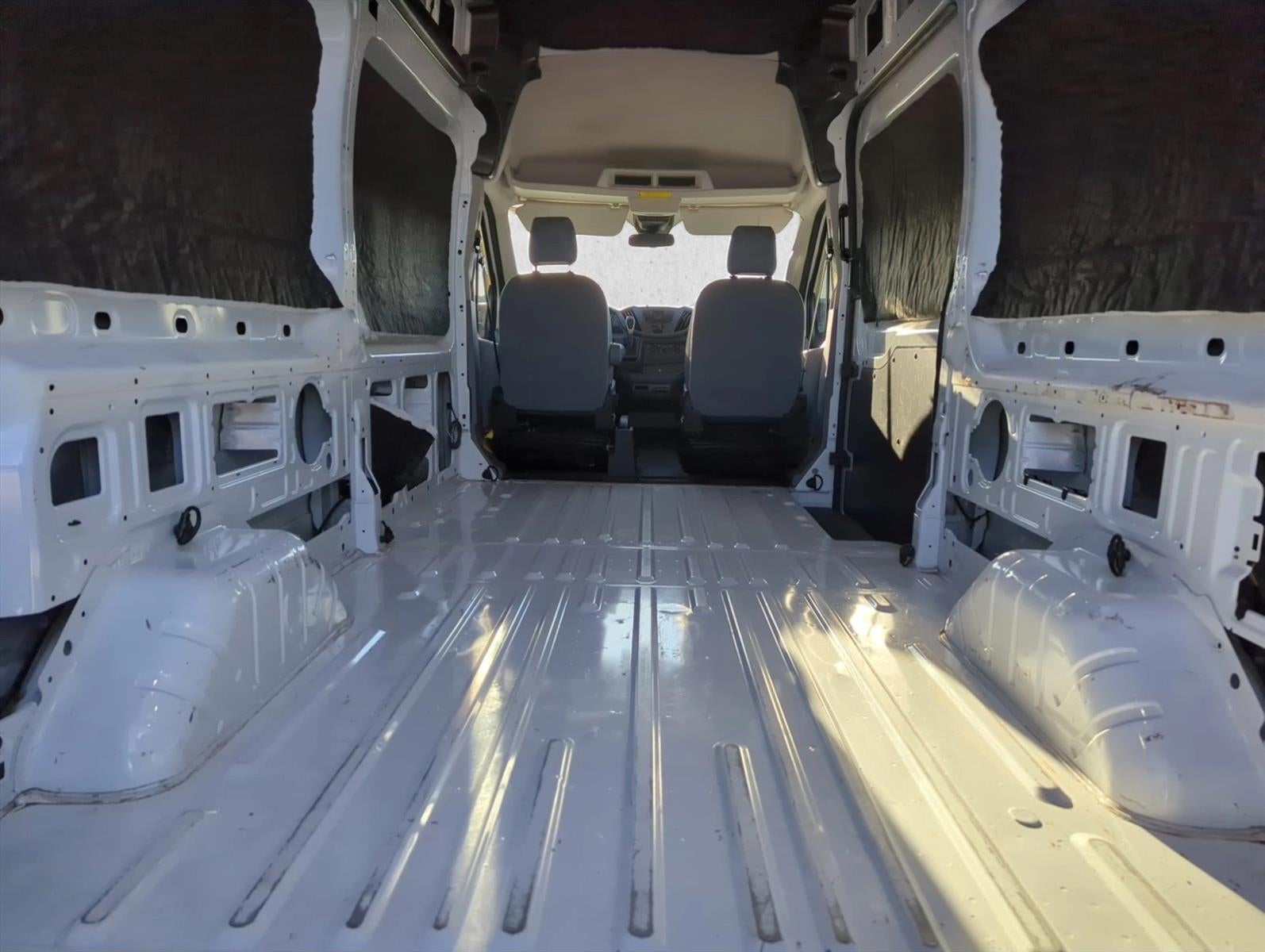 2018 Ford Transit Van T-250 148" Hi Rf 9000 GVWR Sliding RH Dr