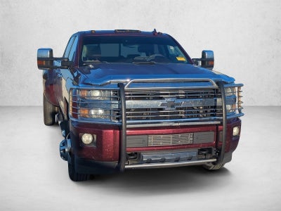 2016 Chevrolet Silverado 3500 HD Crew Cab Long Box 4-Wheel Drive High Country