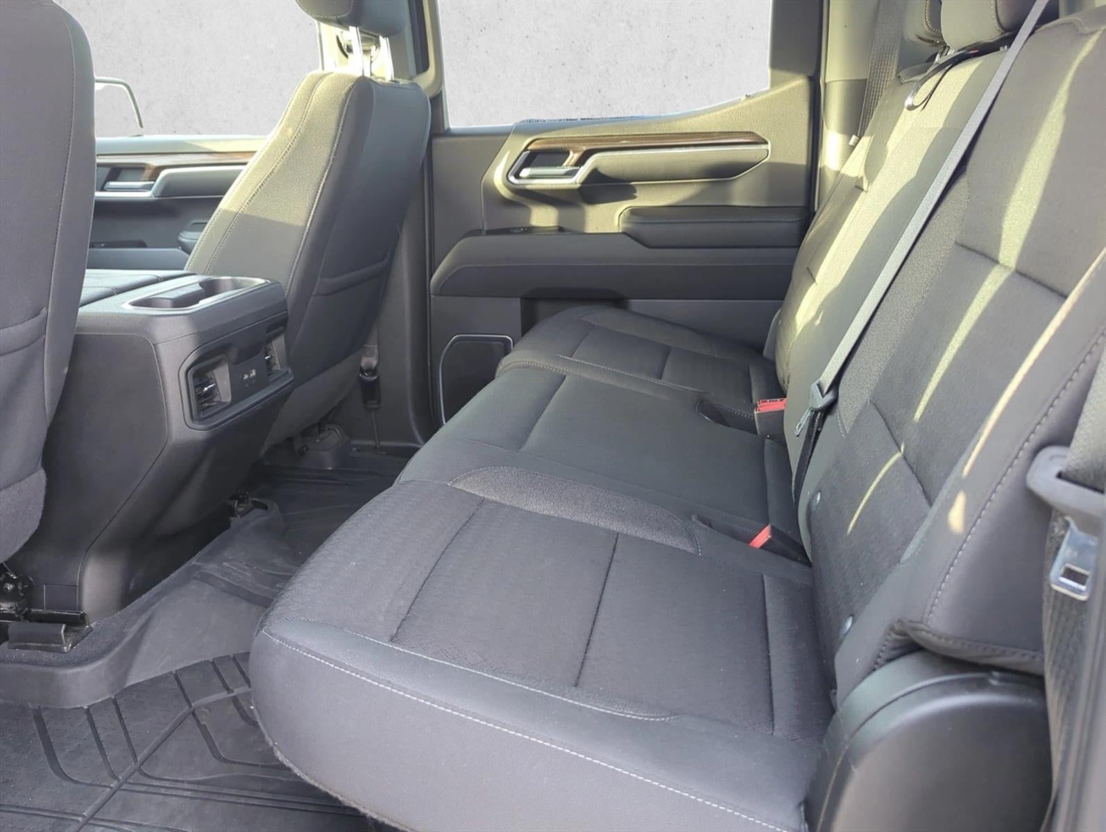 2022 Chevrolet Silverado 1500 Crew Cab Short Box 4-Wheel Drive RST