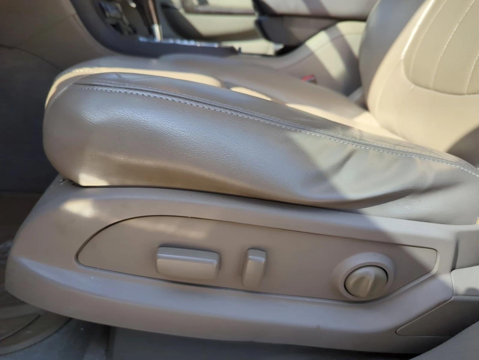 2016 GMC Acadia FWD Denali