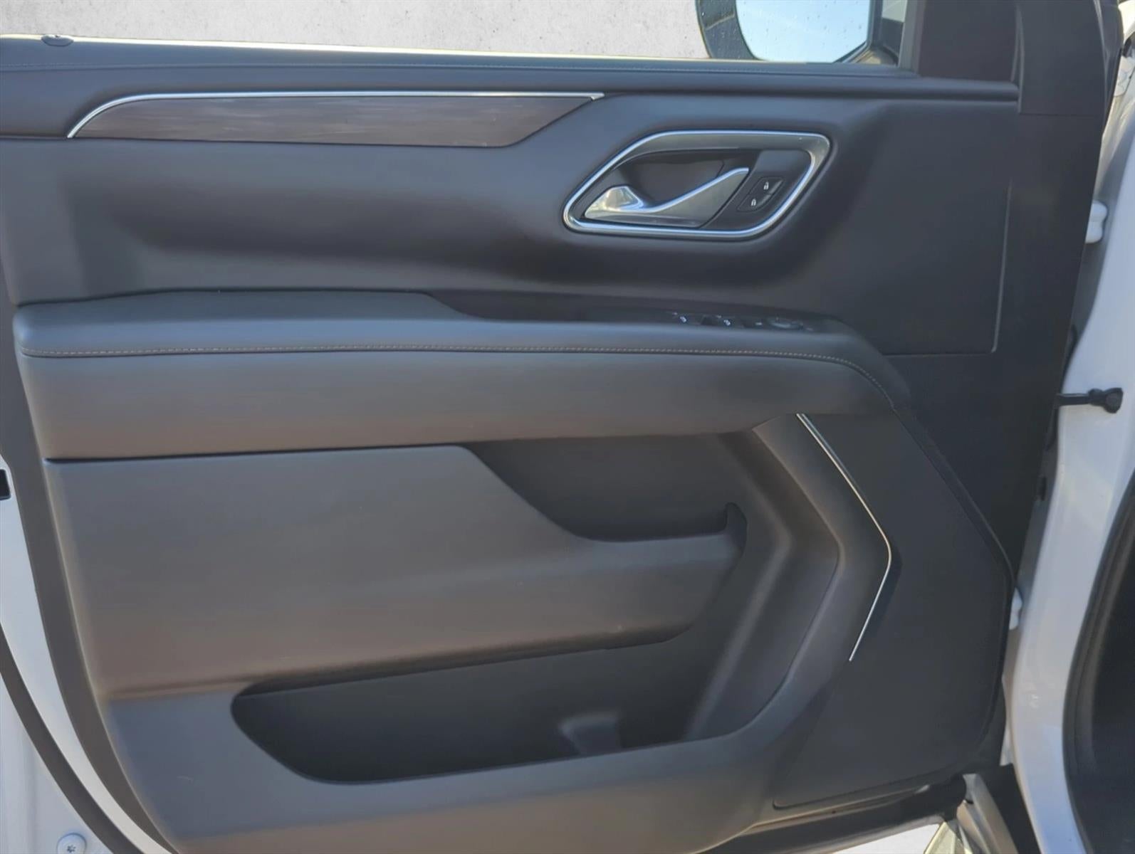 2024 Chevrolet Suburban 2WD LS