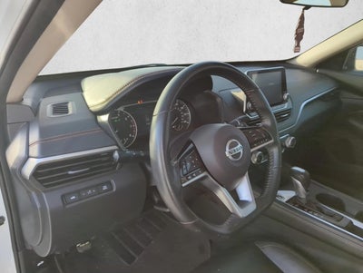 2020 Nissan Altima 2.5 SR Sedan