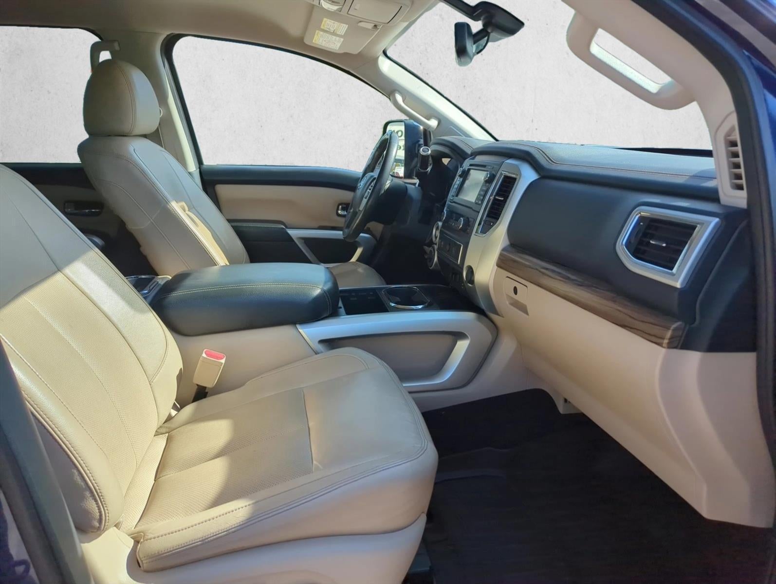 2016 Nissan Titan XD 4WD Crew Cab SL Diesel