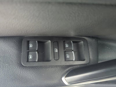 2017 Volkswagen Passat R-Line w/Comfort Pkg Auto