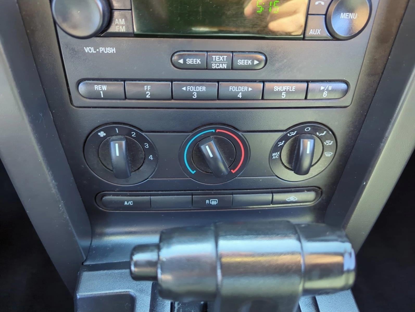 2007 Ford Mustang 2dr Conv Deluxe