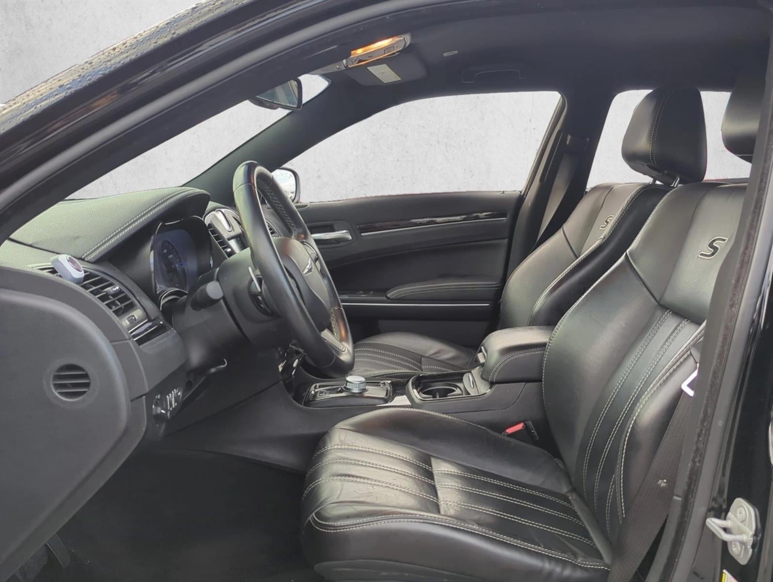 2018 Chrysler 300 300S RWD