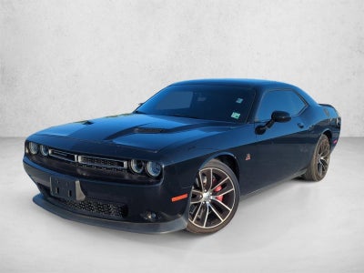 2016 Dodge Challenger 2dr Cpe R/T Scat Pack