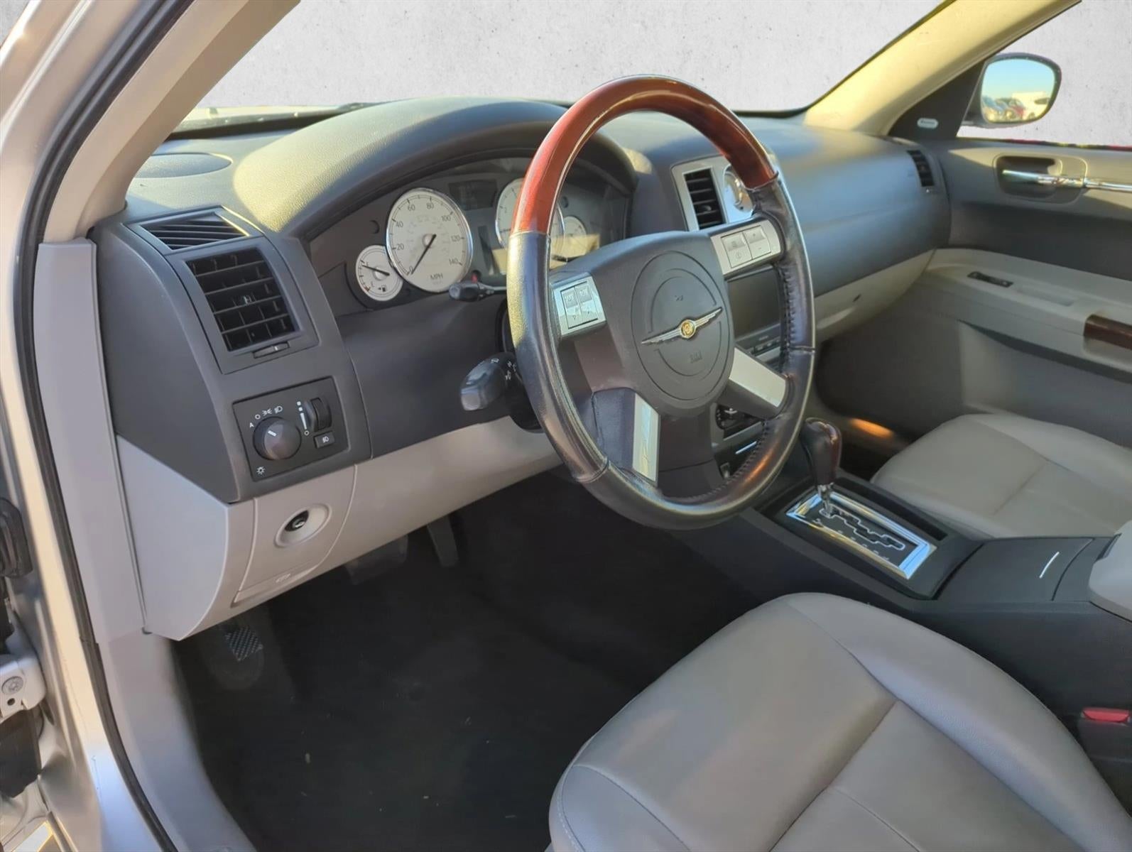 2006 Chrysler 300-Series 4dr Sdn 300 Touring