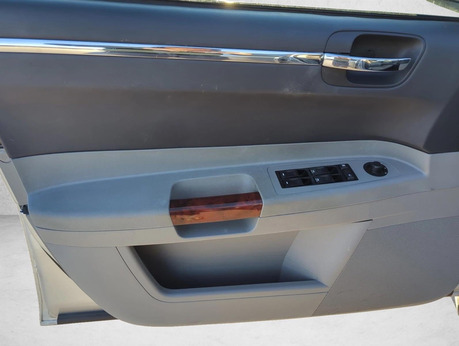 2006 Chrysler 300-Series 4dr Sdn 300 Touring