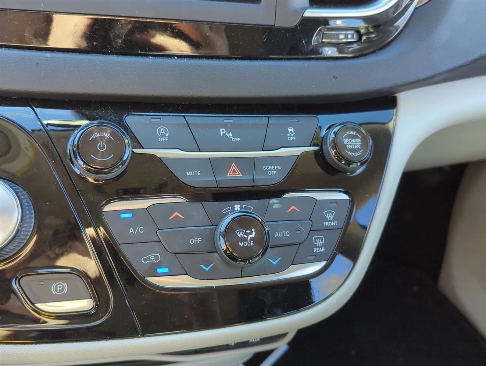 2019 Chrysler Pacifica Touring L FWD