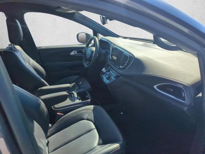 2023 Chrysler Pacifica Touring L AWD