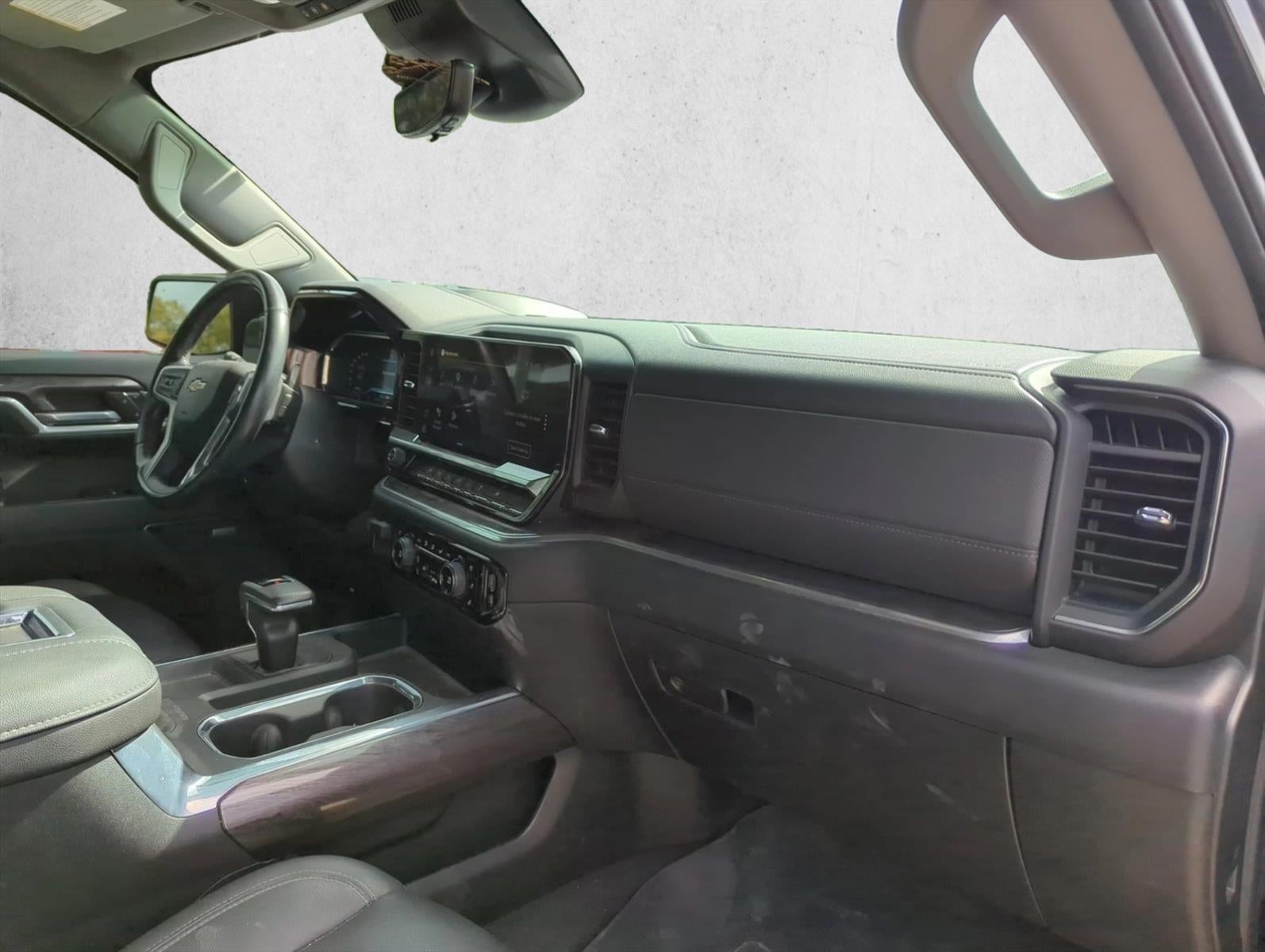 2022 Chevrolet Silverado 1500 Crew Cab Short Box 2-Wheel Drive LTZ