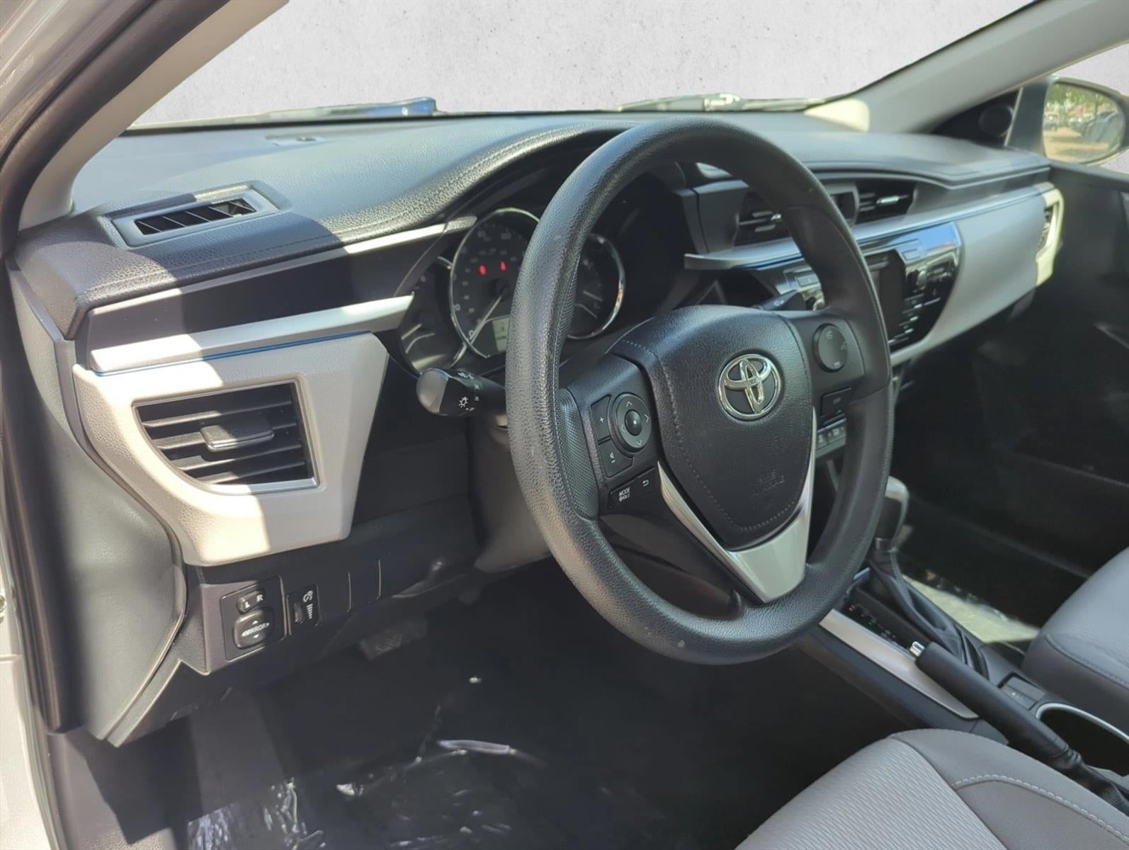 2014 Toyota Corolla 4dr Sdn CVT Auto LE (Natl)