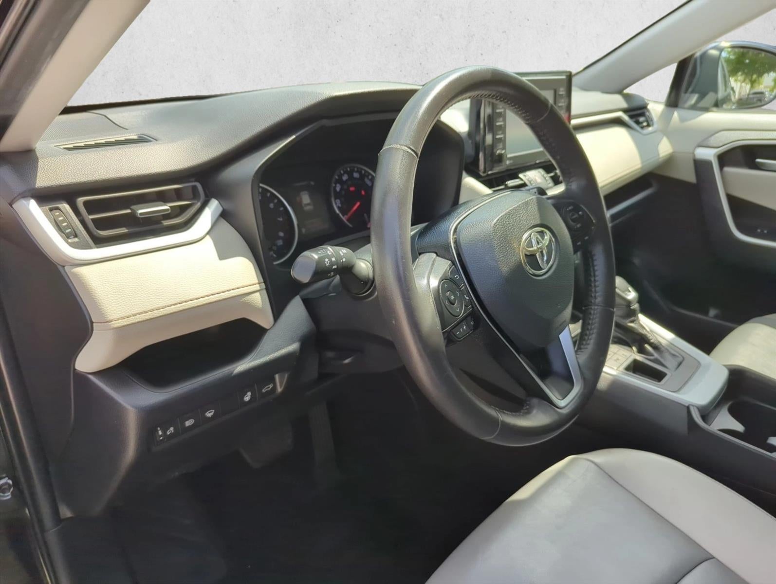 2020 Toyota RAV4 XLE Premium AWD (Natl)