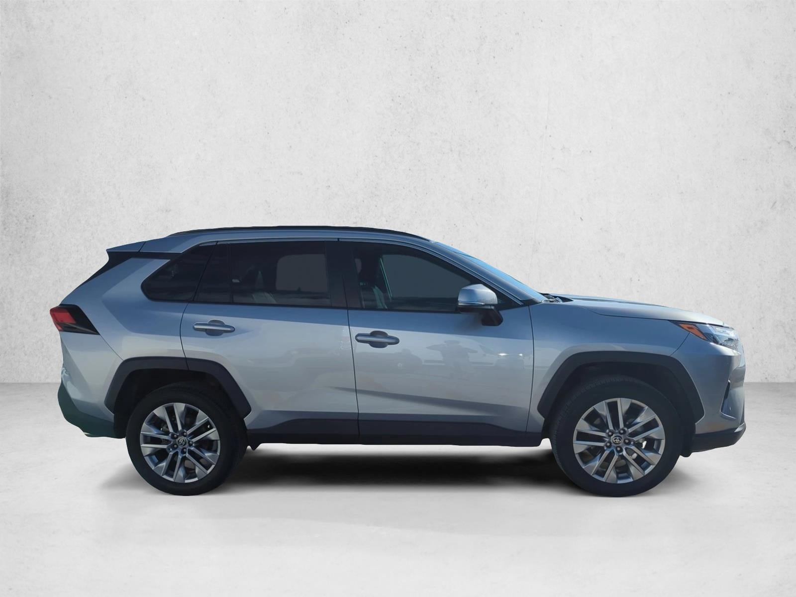 2023 Toyota RAV4 XLE Premium FWD (Natl)