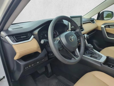 2025 Toyota RAV4 XLE Premium FWD (Natl)