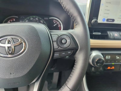 2025 Toyota RAV4 XLE Premium FWD (Natl)