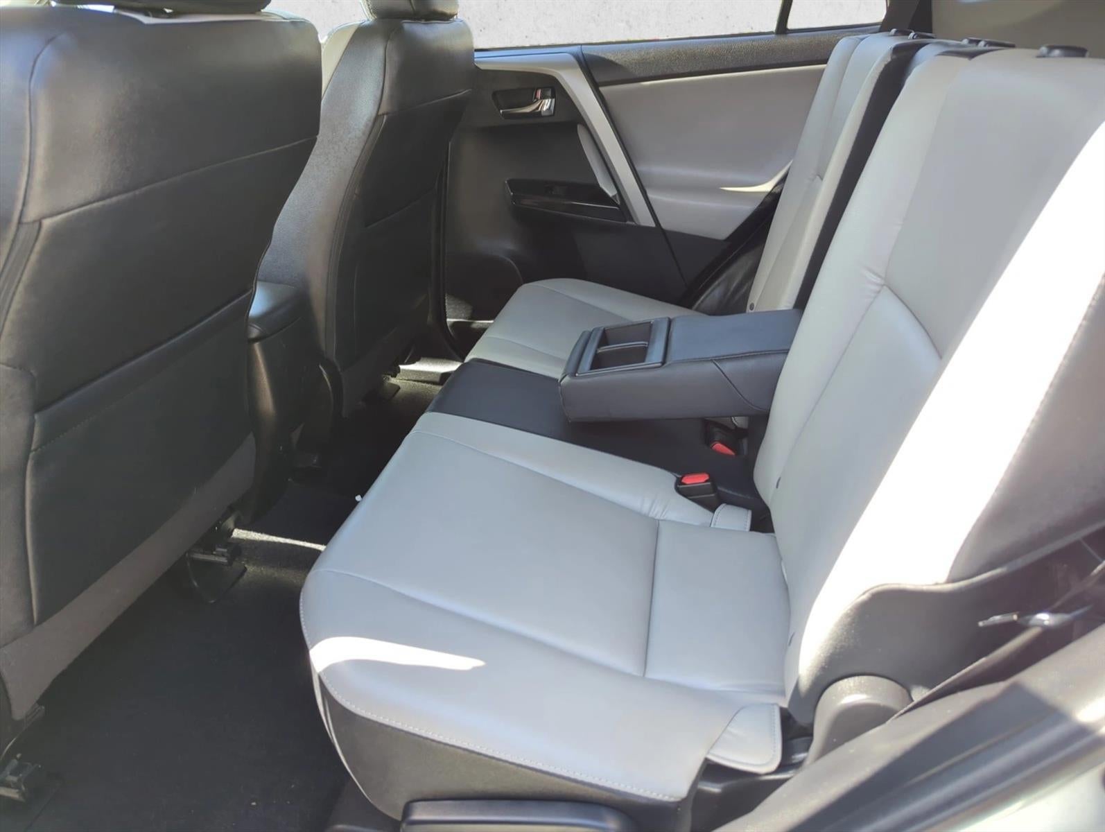 2017 Toyota RAV4 Limited AWD (GS)