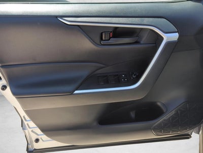 2021 Toyota RAV4 LE FWD (GS)