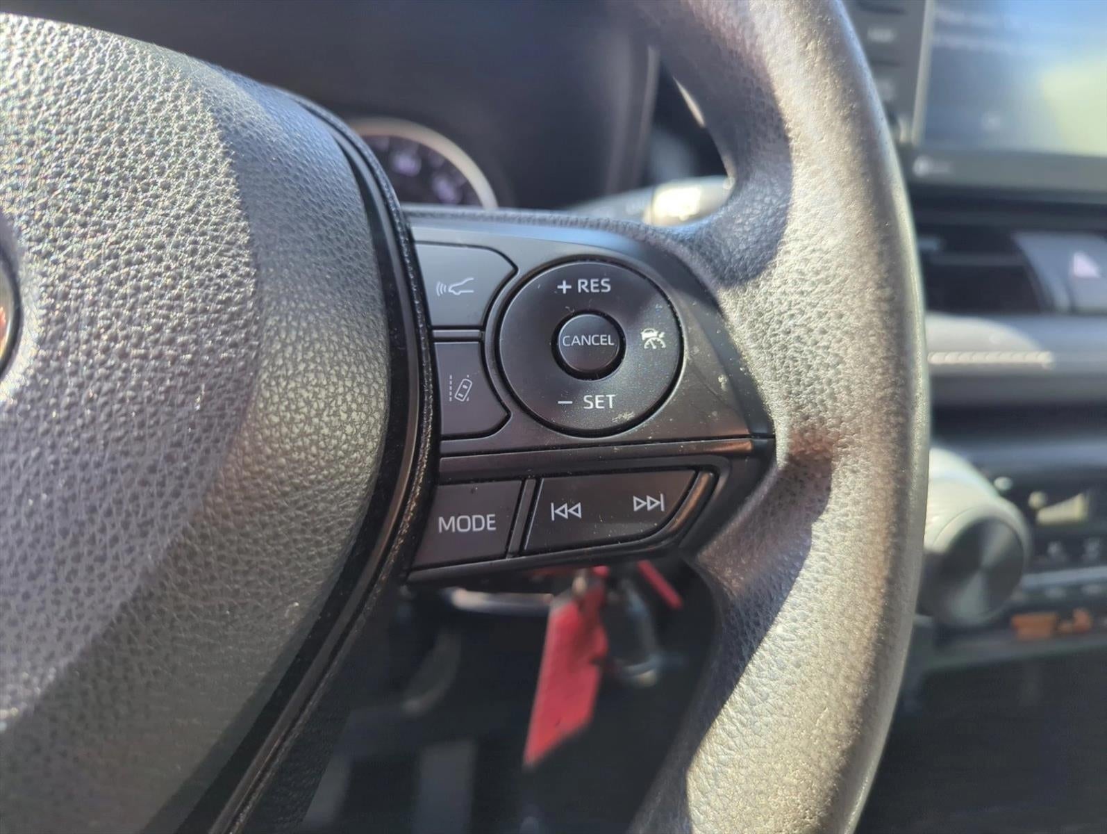 2021 Toyota RAV4 LE FWD (GS)