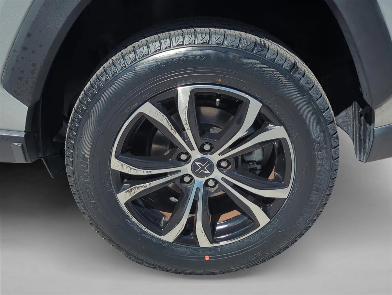 2021 Toyota RAV4 LE FWD (GS)