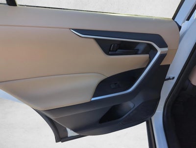 2022 Toyota RAV4 LE FWD (GS)
