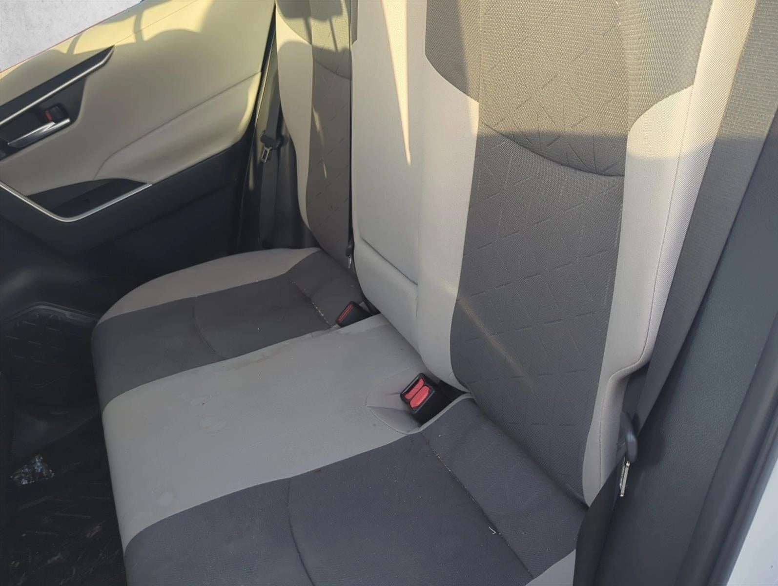 2021 Toyota RAV4 XLE FWD (GS)