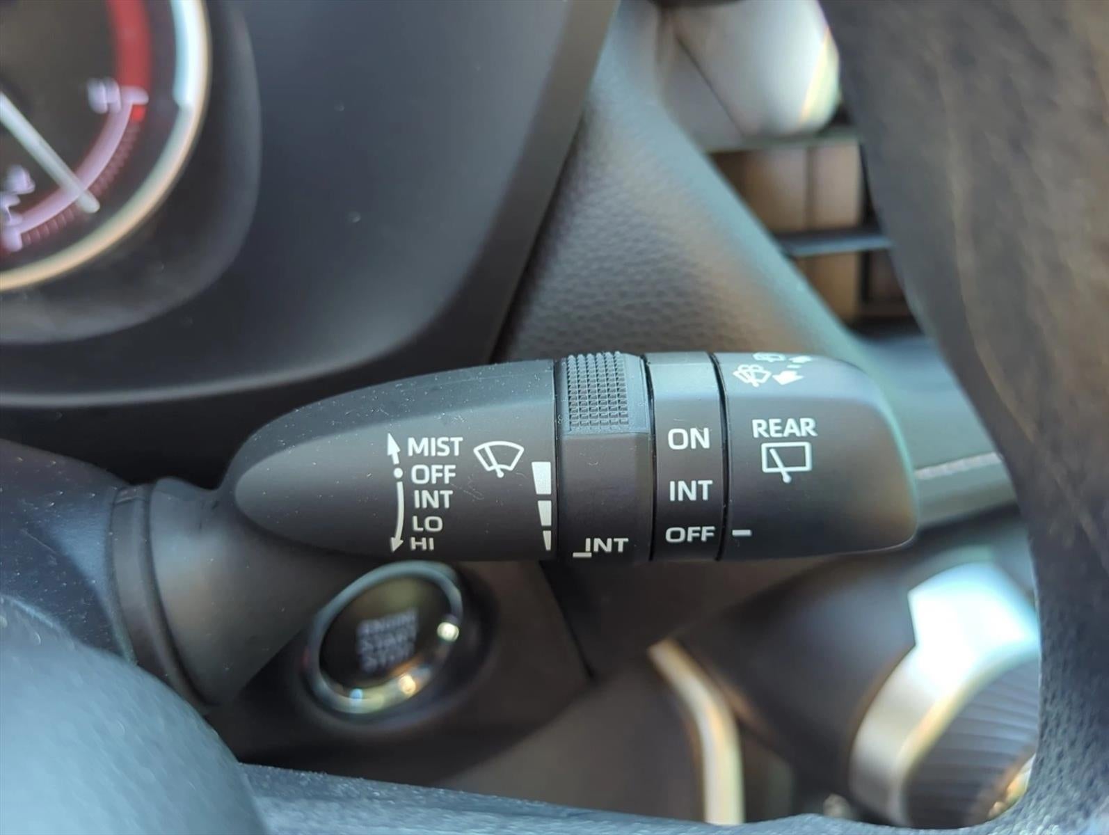 2024 Toyota RAV4 XLE FWD (Natl)