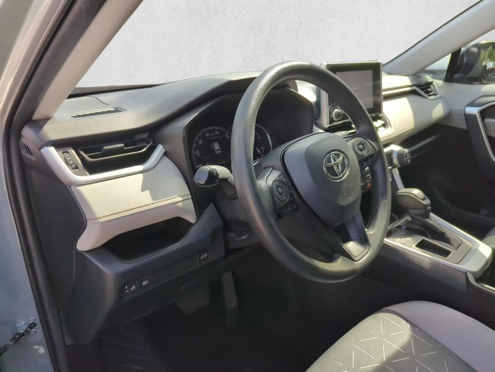2023 Toyota RAV4 XLE FWD (GS)