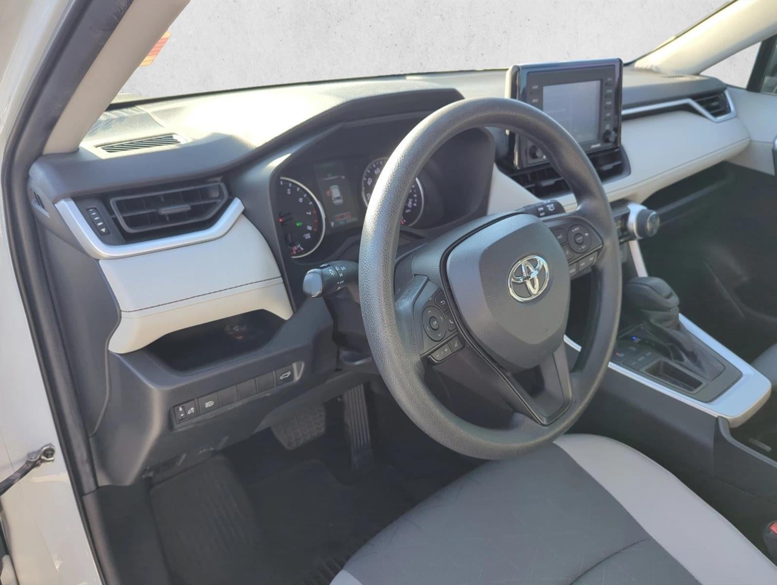 2022 Toyota RAV4 XLE FWD (GS)