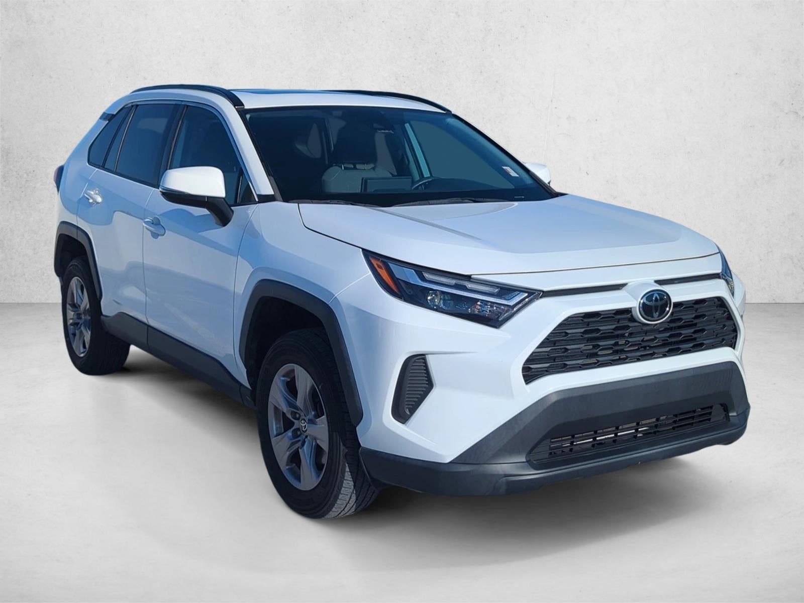 2022 Toyota RAV4 XLE FWD (GS)