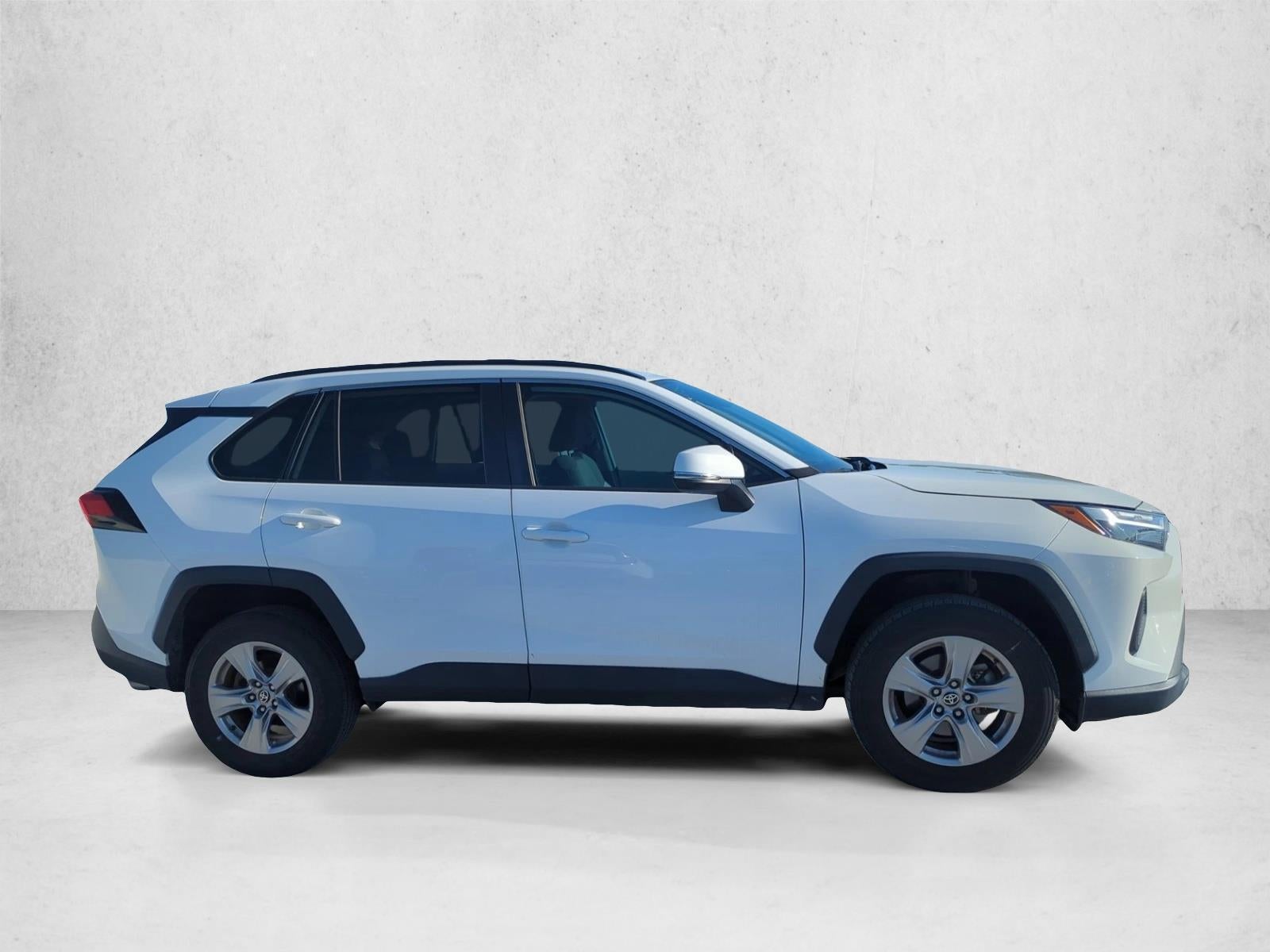 2022 Toyota RAV4 XLE FWD (GS)