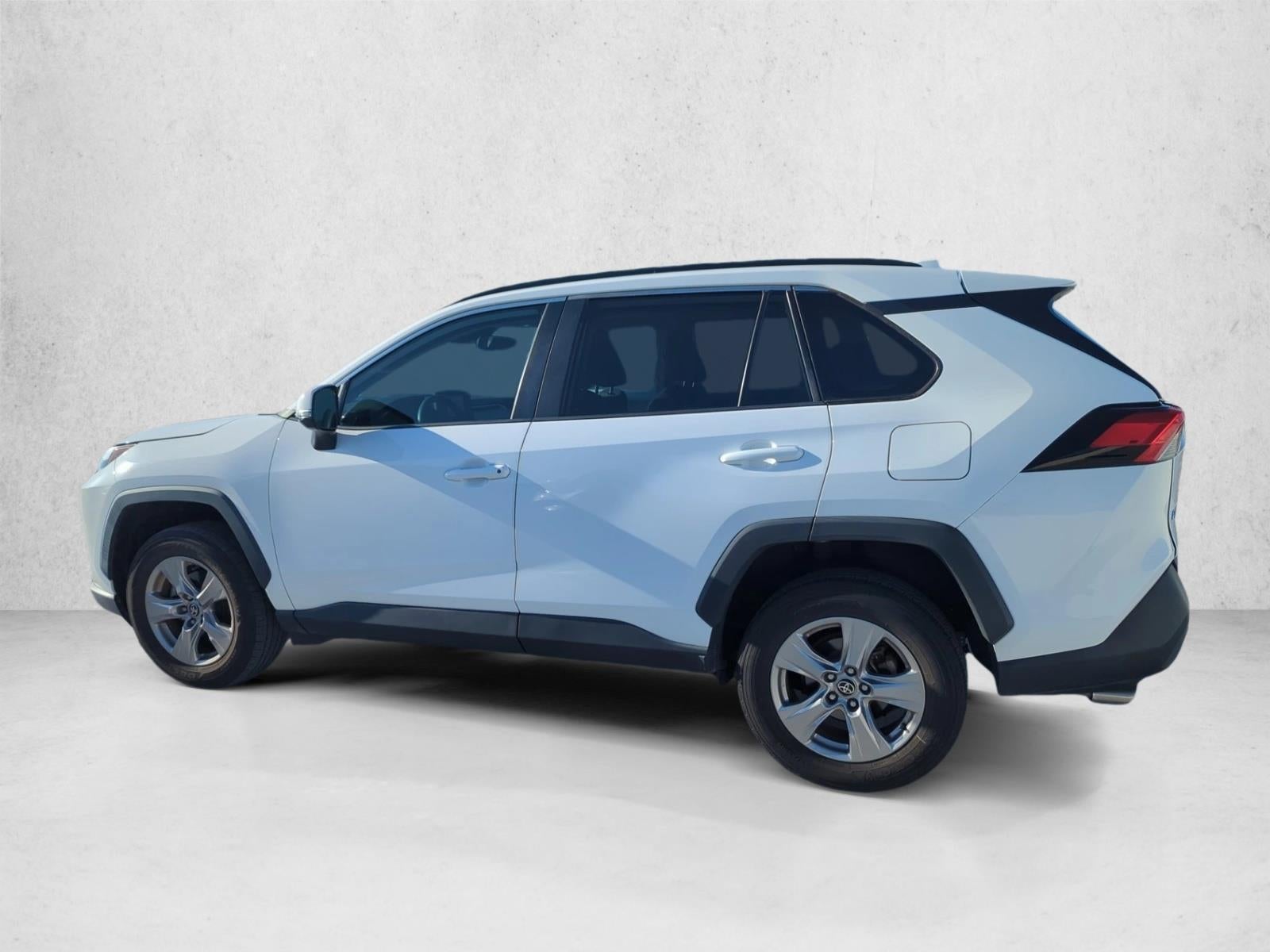 2022 Toyota RAV4 XLE FWD (GS)