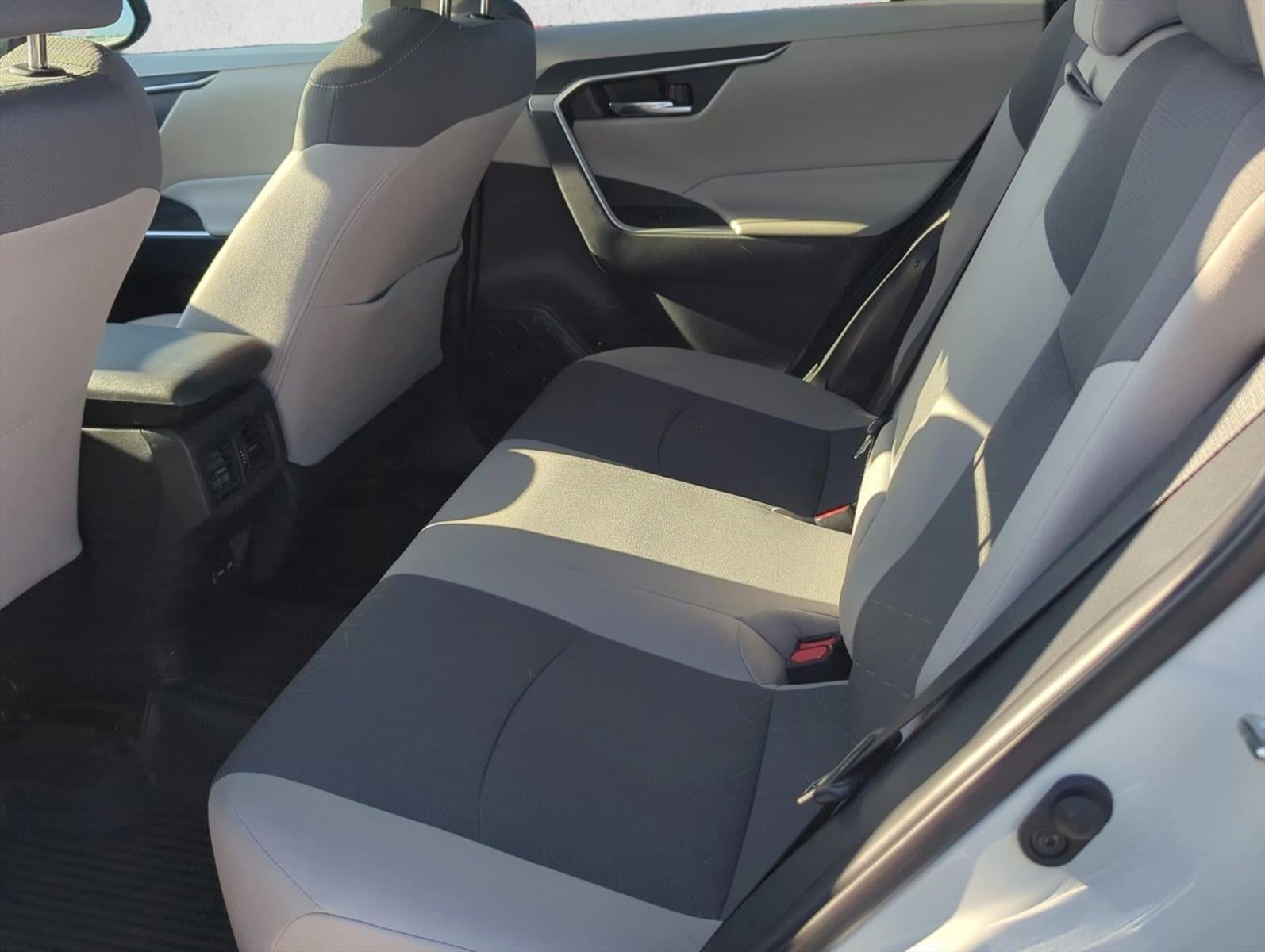 2022 Toyota RAV4 XLE FWD (GS)