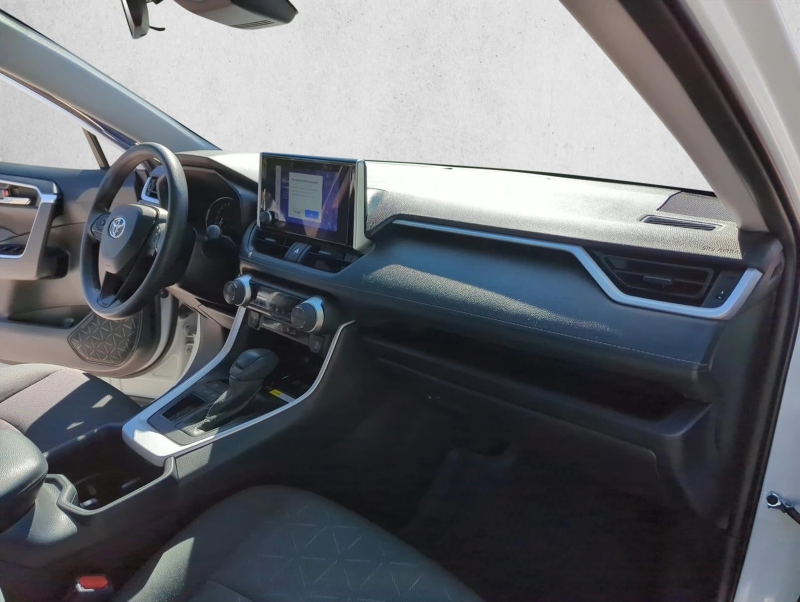 2024 Toyota RAV4 XLE FWD (Natl)