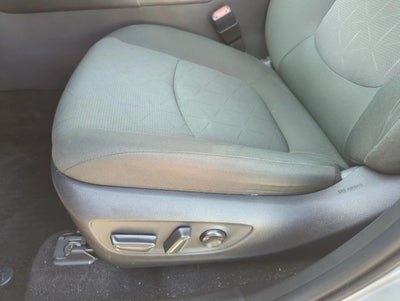 2024 Toyota RAV4 XLE FWD (Natl)