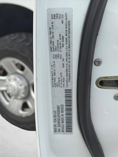 2023 RAM 3500 Tradesman 4x4 Crew Cab 8' Box