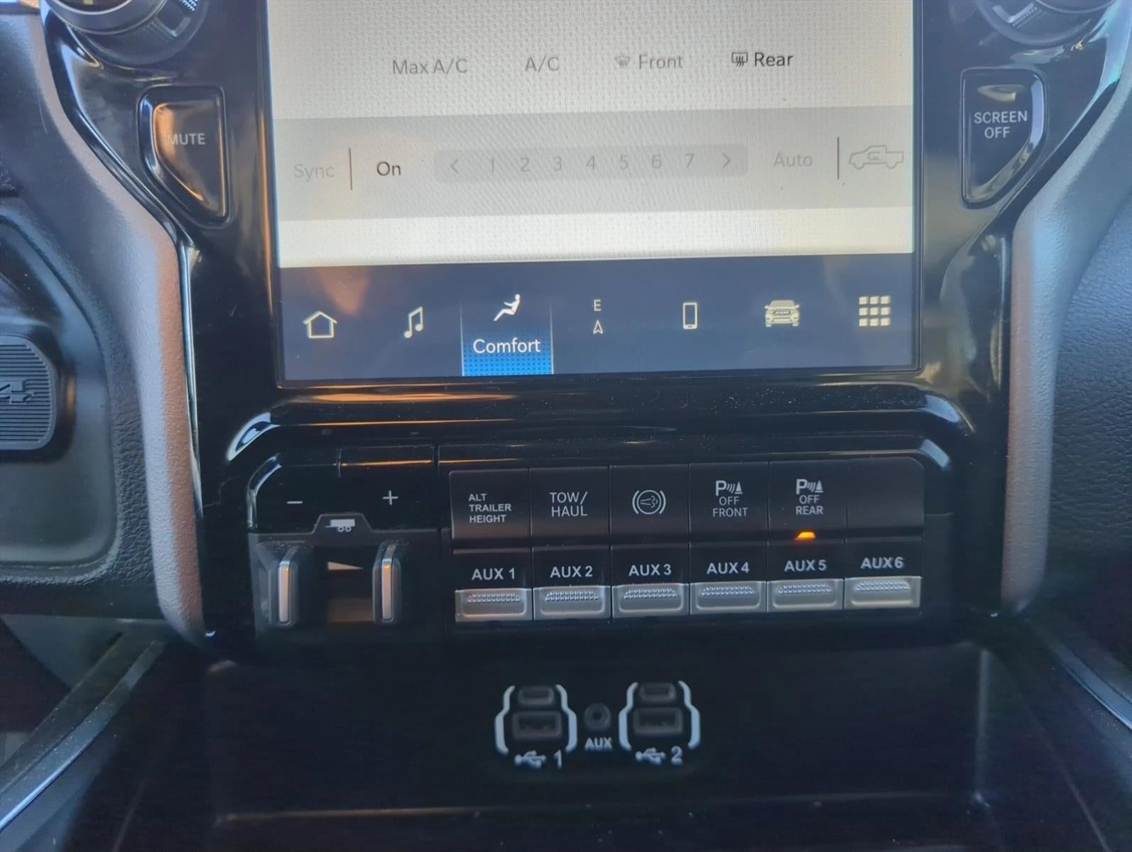 2023 RAM 3500 Laramie 4x4 Mega Cab 6'4" Box