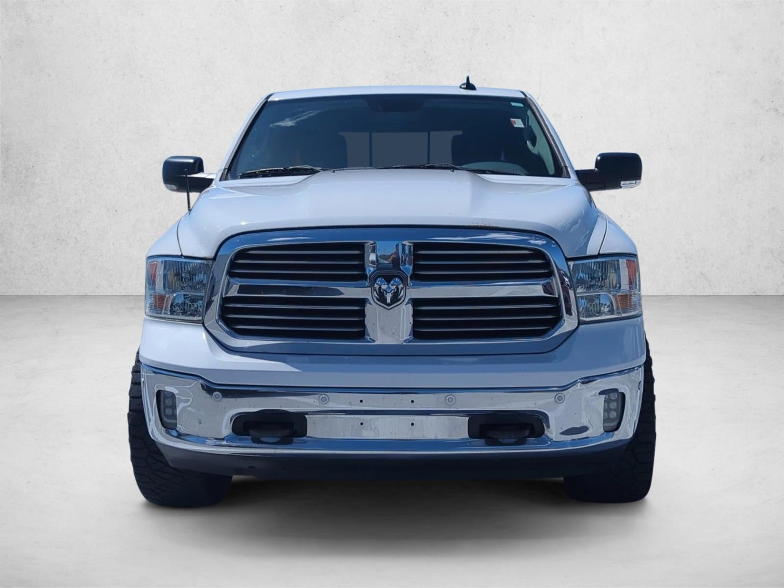 2016 RAM 1500 4WD Crew Cab 5.7 Ft Box Big Horn