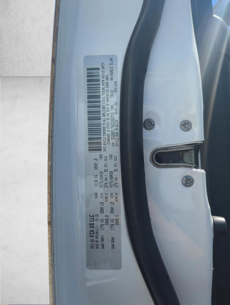 2016 RAM 1500 4WD Crew Cab 5.7 Ft Box Big Horn