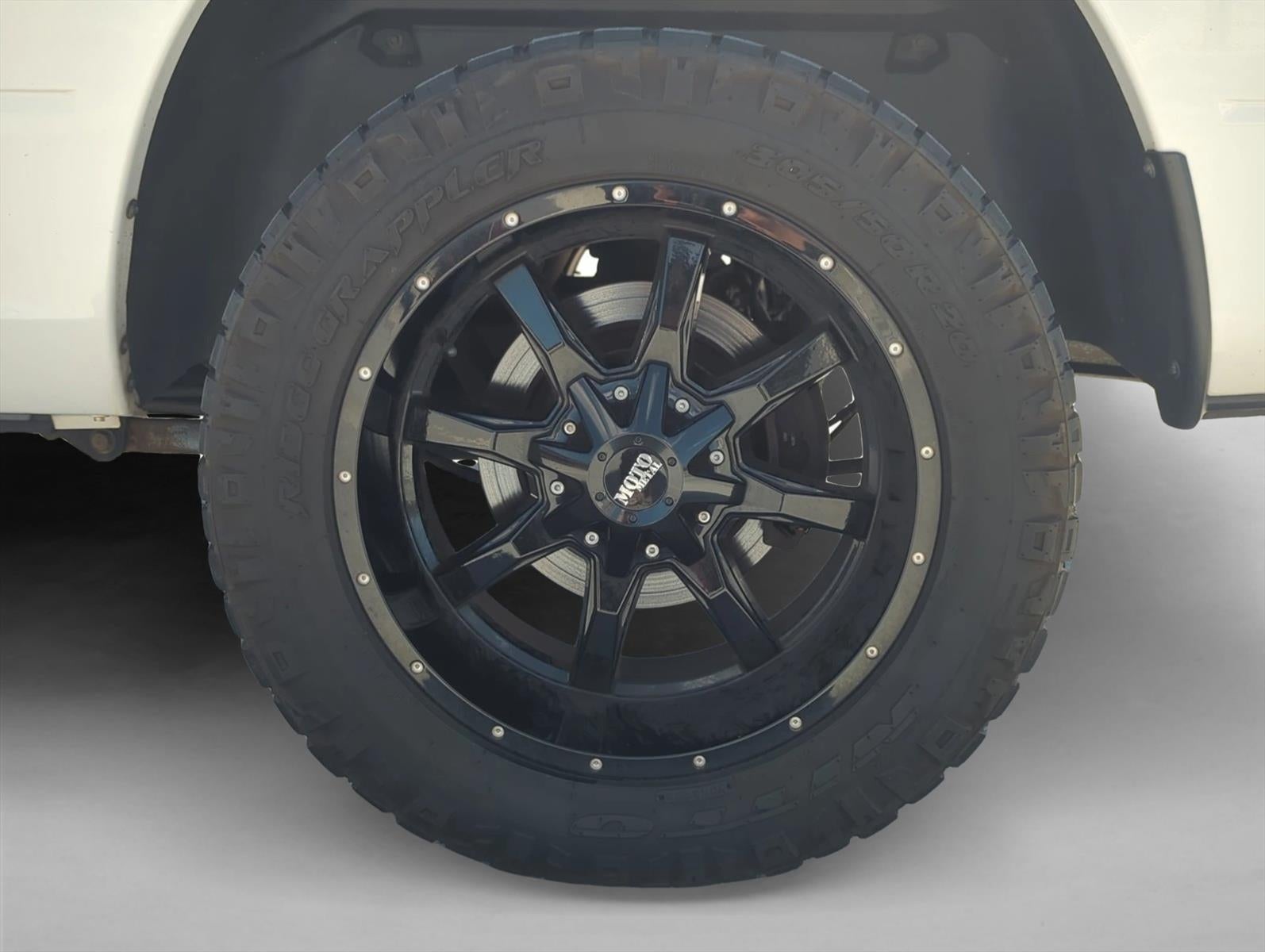 2016 RAM 1500 4WD Crew Cab 5.7 Ft Box Big Horn