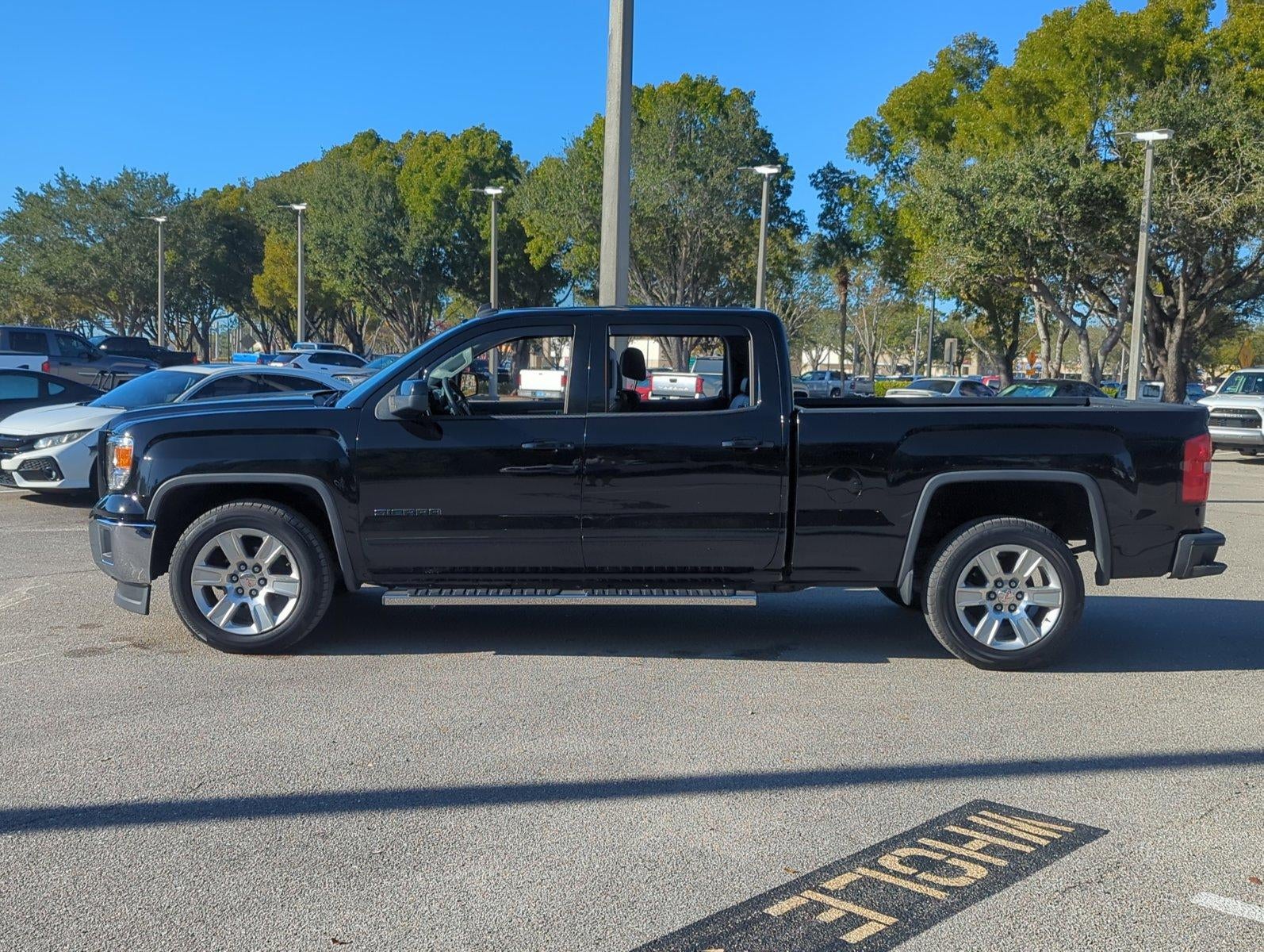 2014 GMC Sierra 1500 Crew Cab Standard Box 2-Wheel Drive SLE
