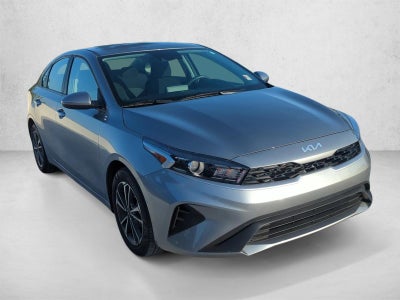 2023 Kia Forte LXS IVT
