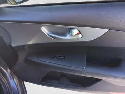 2023 Kia Forte LX IVT