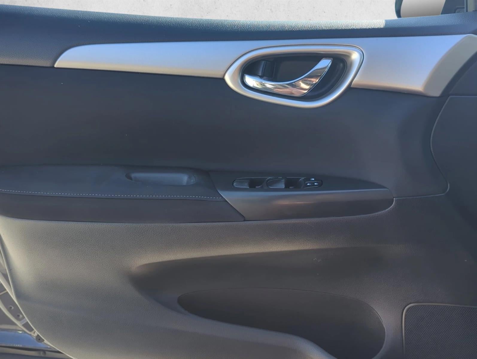 2014 Nissan Sentra 4dr Sdn I4 CVT SV