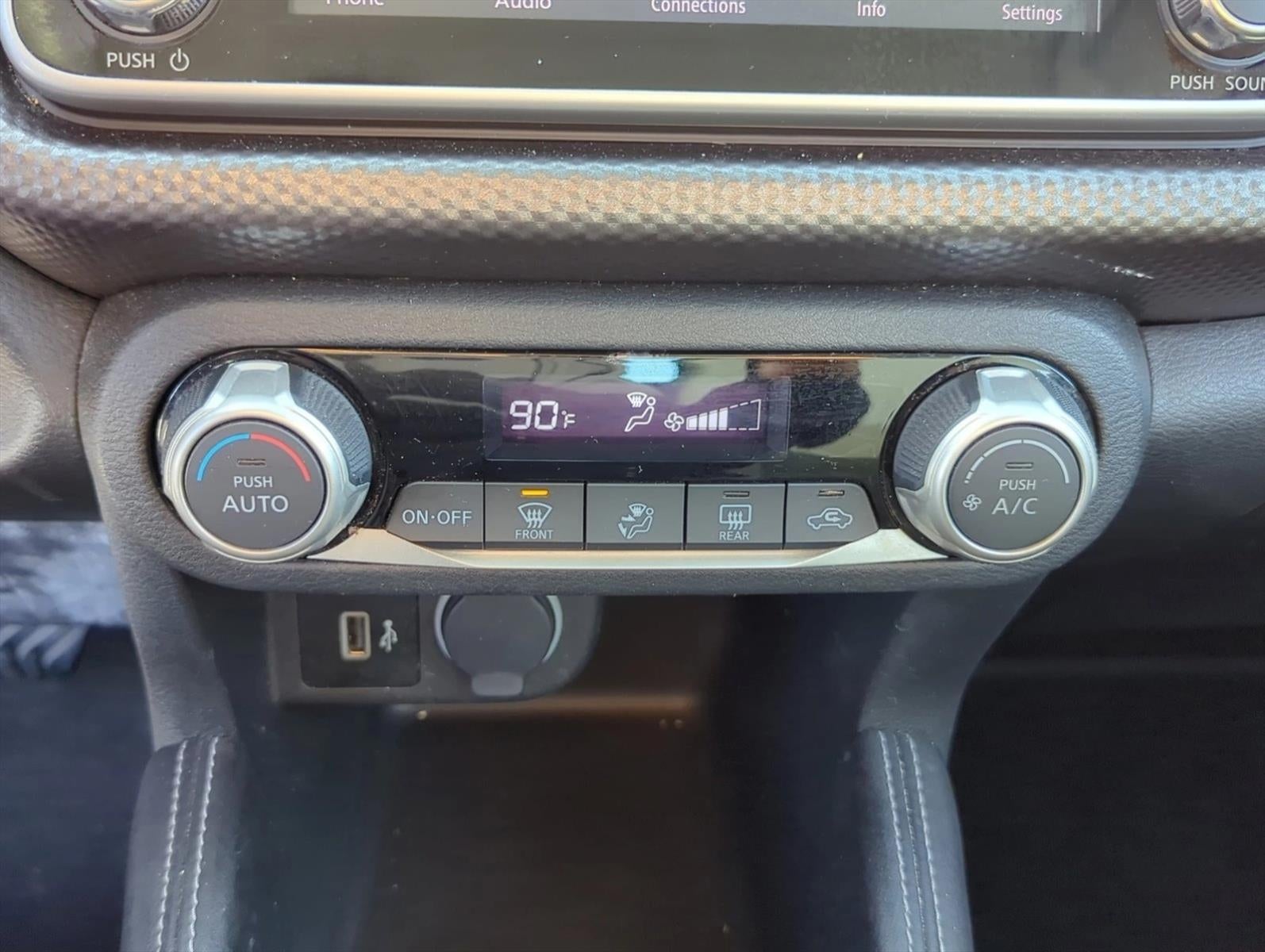 2020 Nissan Kicks SV FWD