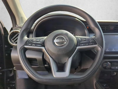 2022 Nissan Kicks SV FWD
