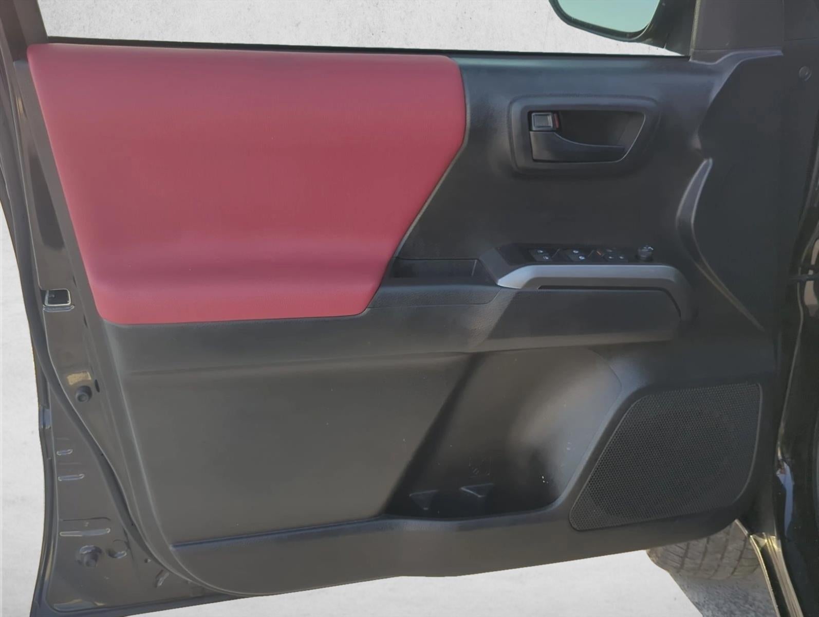 2023 Toyota Tacoma 2WD 2WD SR5 Double Cab 5' Bed V6 AT (GS)